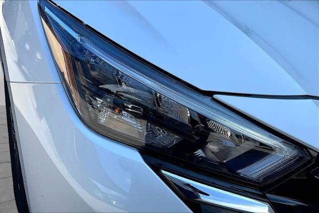 Certified 2025 Nissan Versa SV w/ Trunk Package FWD image 18