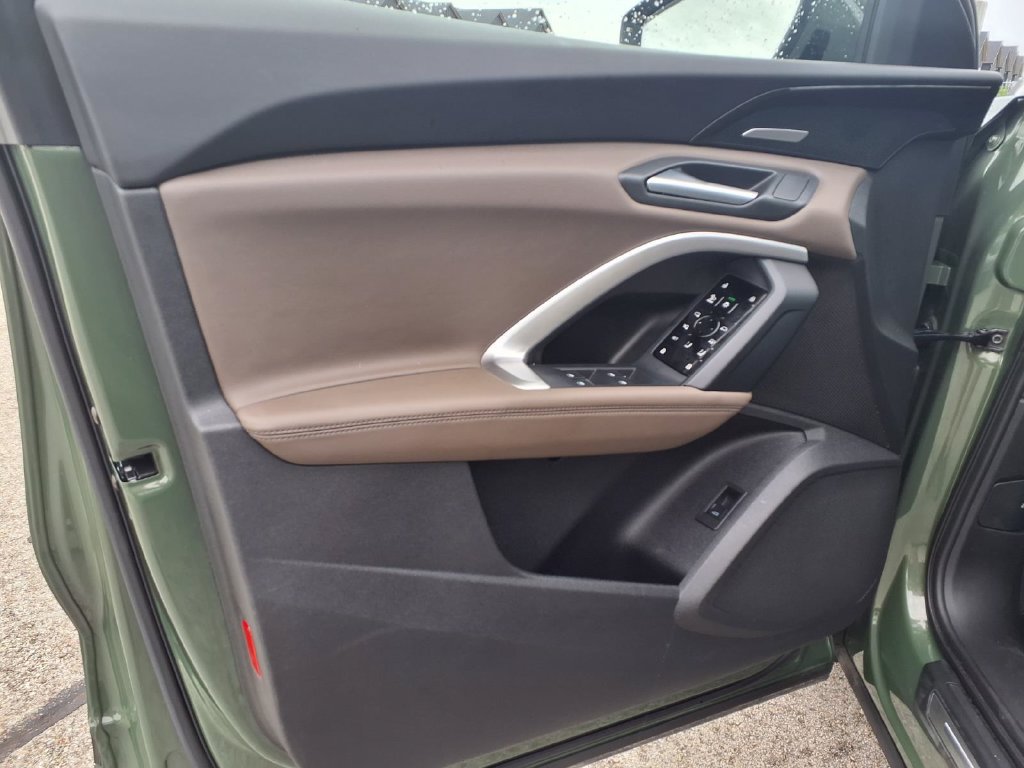 Used 2025 Audi Q5 Prestige AWD/4WD image 12