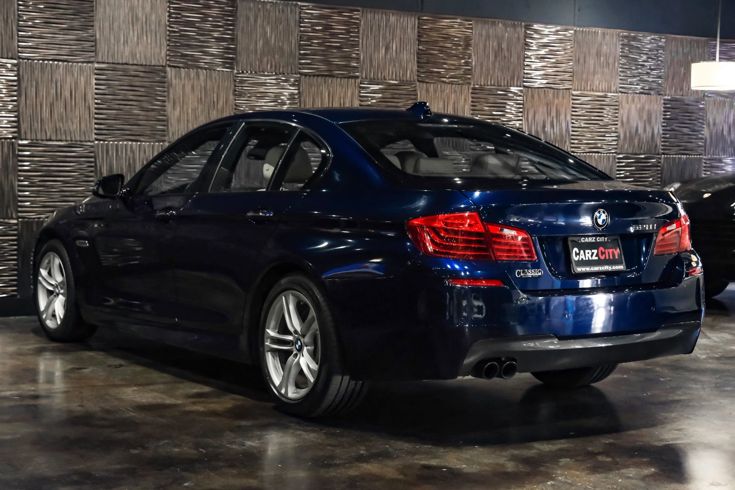 Used 2016 BMW 528i Sedan image 11