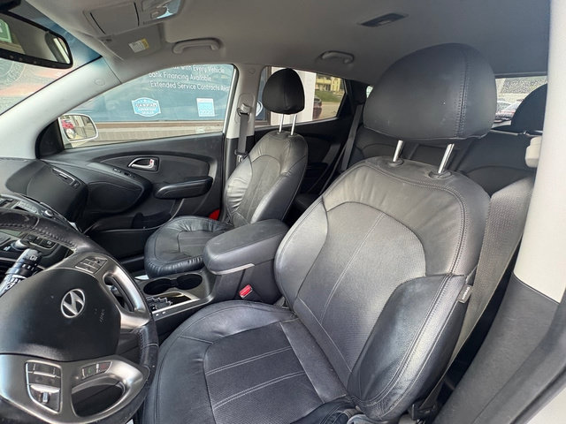 Used 2012 Hyundai Tucson Limited FWD image 13