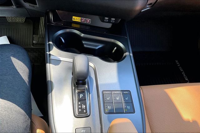Certified 2026 Lexus UX 300h AWD w/ Accessory Package (2T) image 15