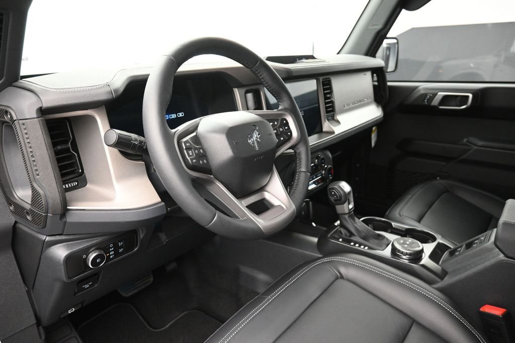 New 2026 Ford Bronco Outer Banks AWD/4WD image 18