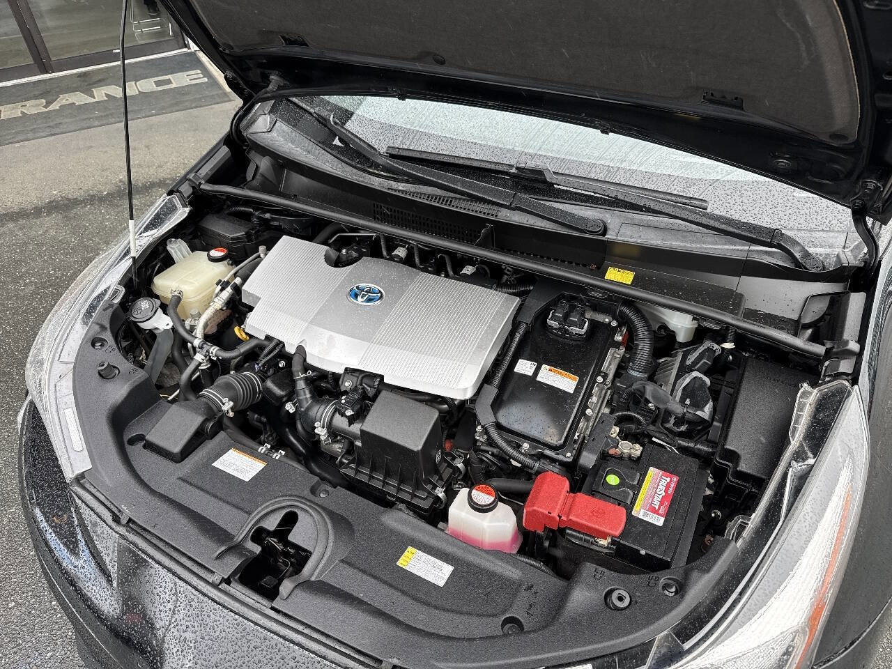 Used 2016 Toyota Prius Three w/ Advanced Technology Package image 15