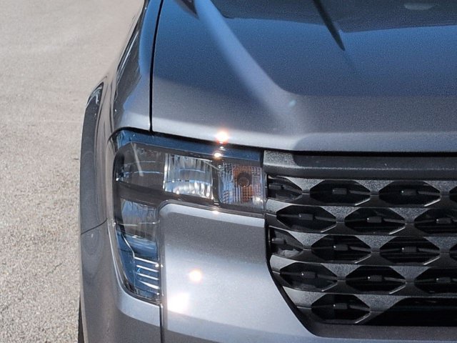 New 2026 Ford Maverick XLT w/ XLT Luxury Package FWD image 10