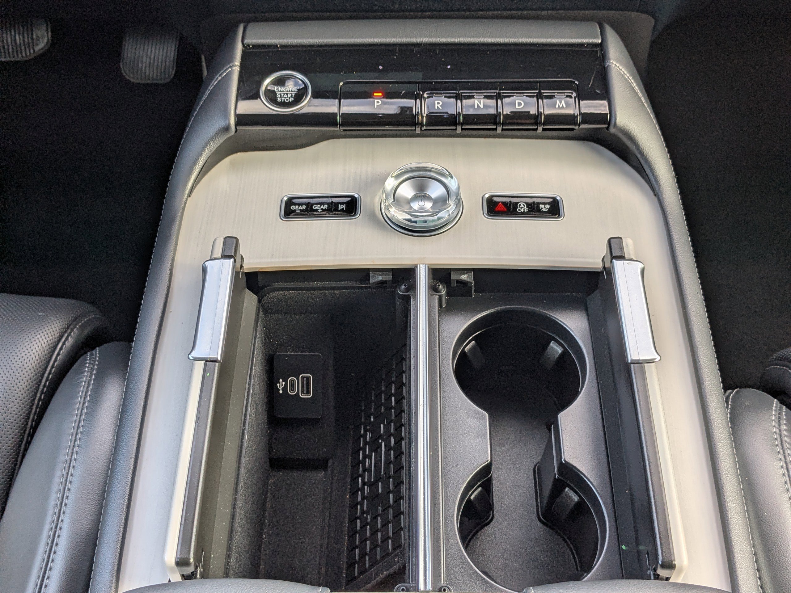 Used 2025 Lincoln Navigator Reserve image 24