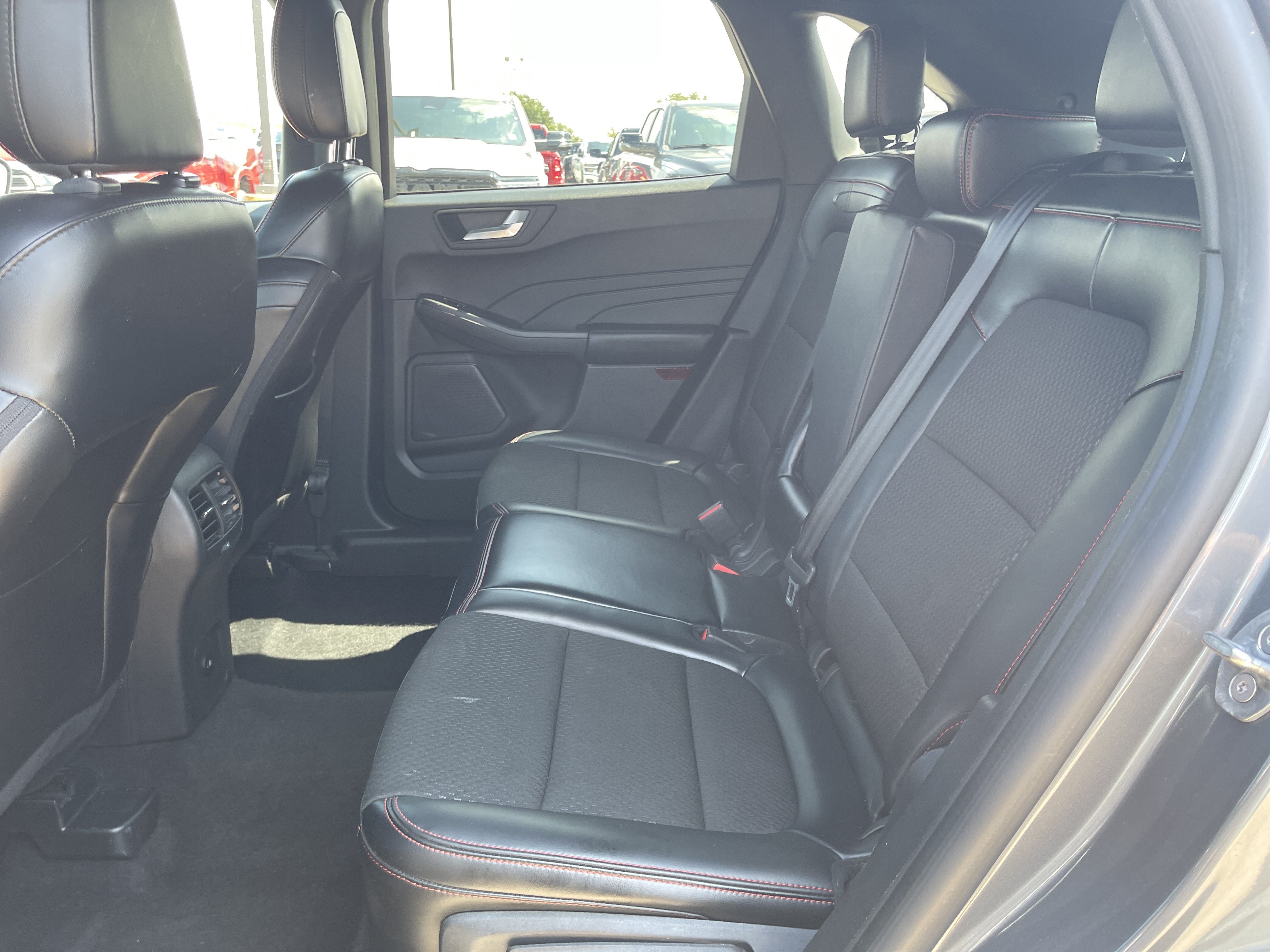 Used 2024 Ford Escape ST-Line AWD/4WD image 37