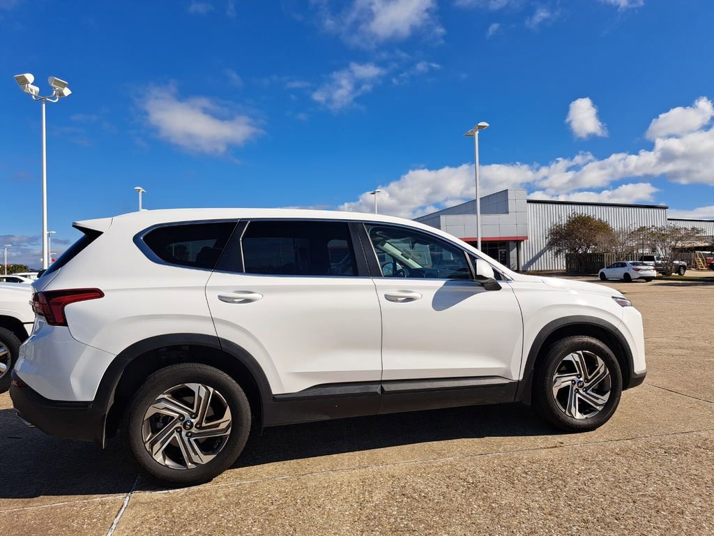 Used 2023 Hyundai Santa Fe SE image 6