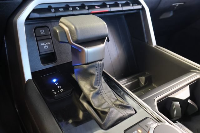 Used 2025 Toyota Tundra Limited AWD/4WD image 26