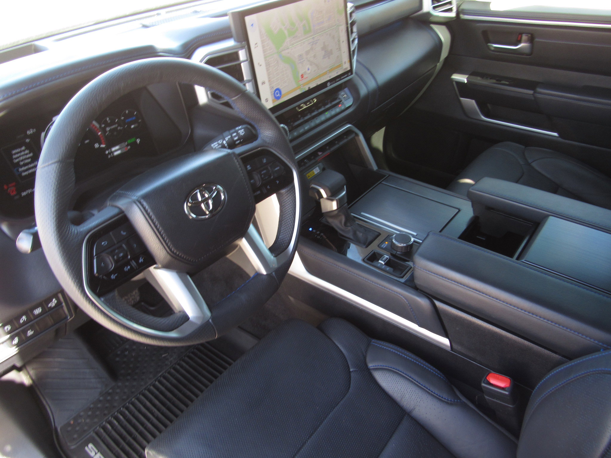 Used 2024 Toyota Sequoia Platinum image 16