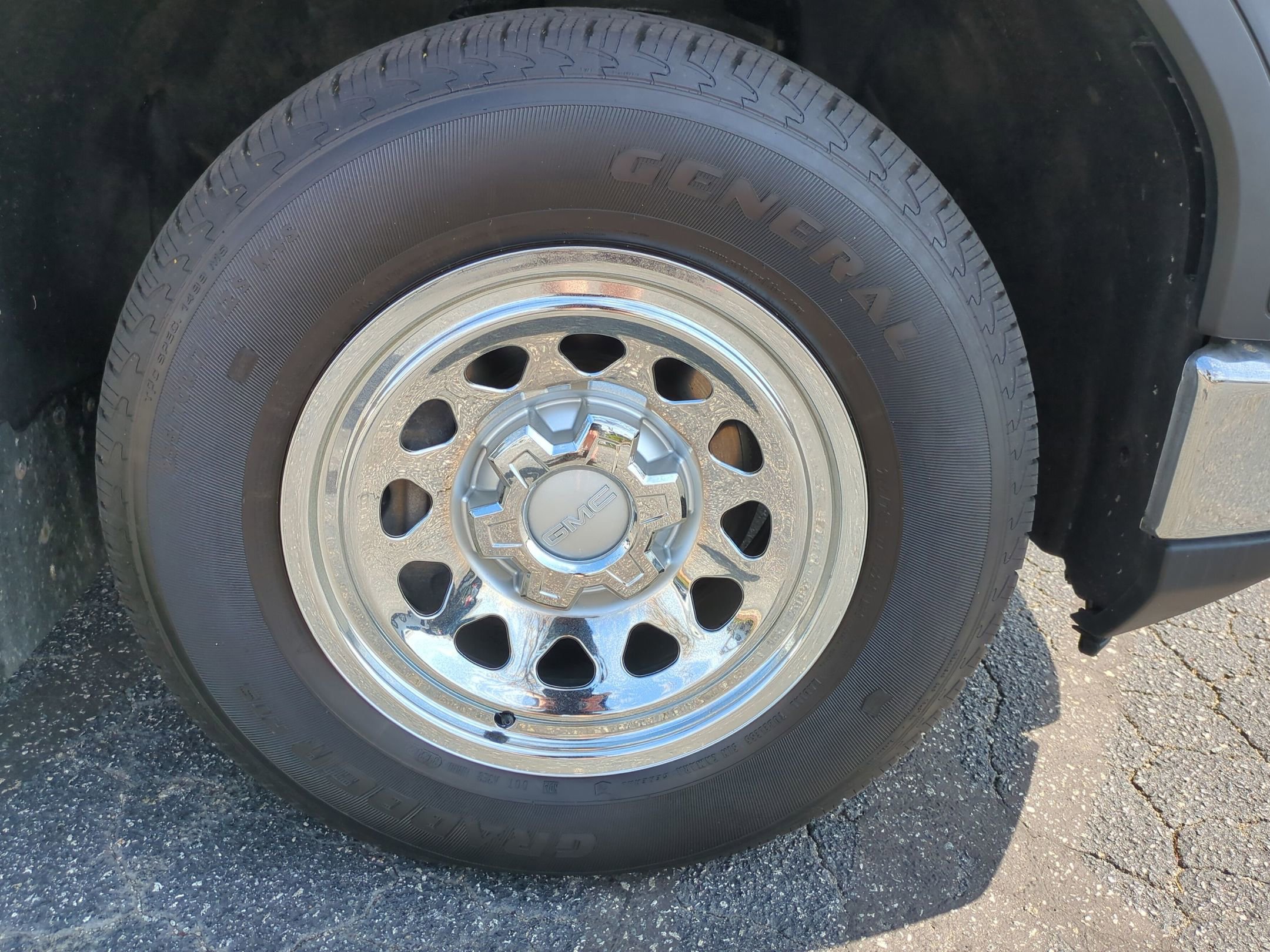 Certified 2023 GMC Sierra 1500 Pro w/ Pro Value Package image 12