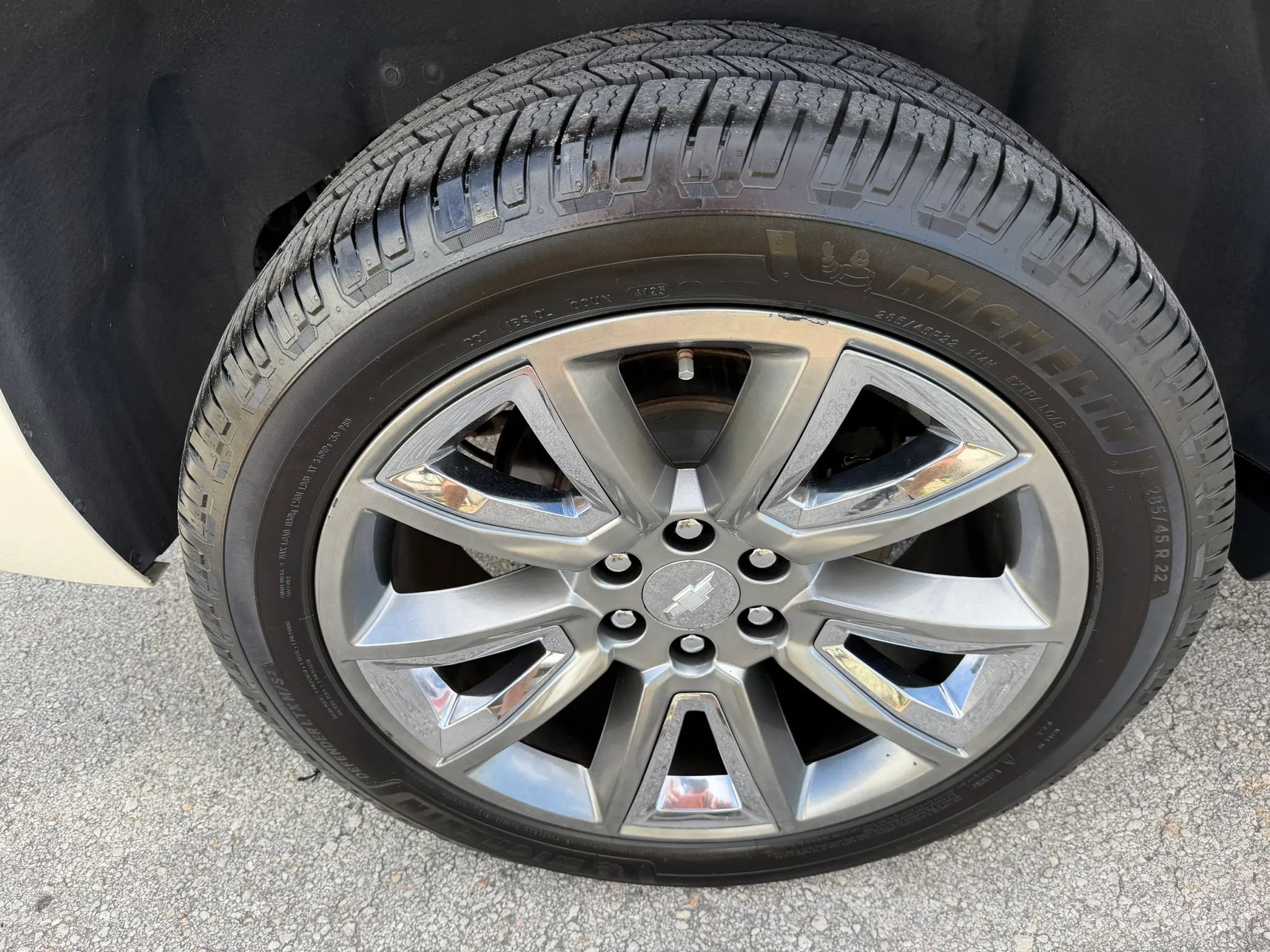 Used 2015 Chevrolet Tahoe LTZ RWD image 43