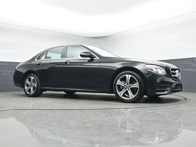 Used 2018 Mercedes-Benz E 300 E 300 image 32