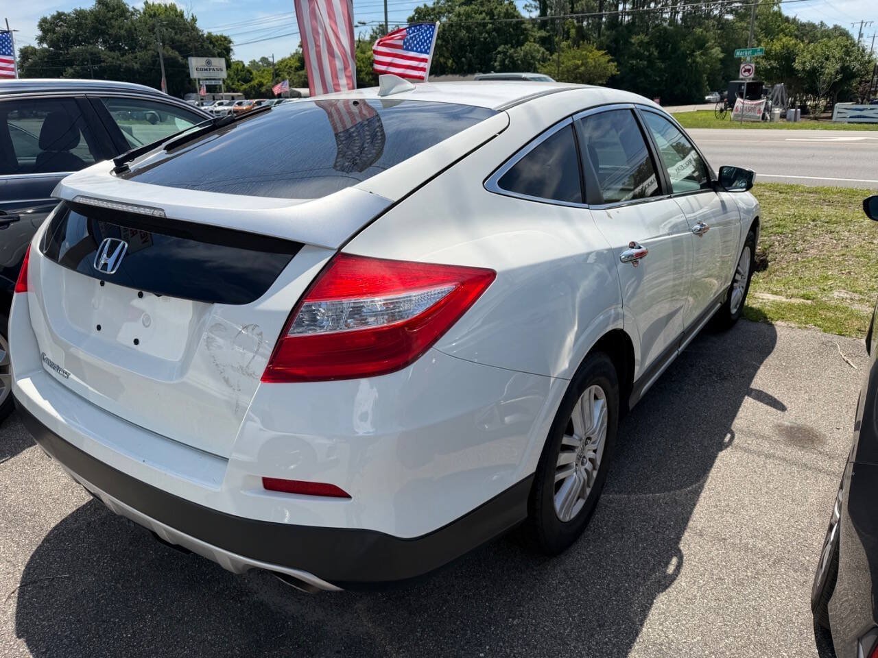 Used 2015 Honda Crosstour EX image 6