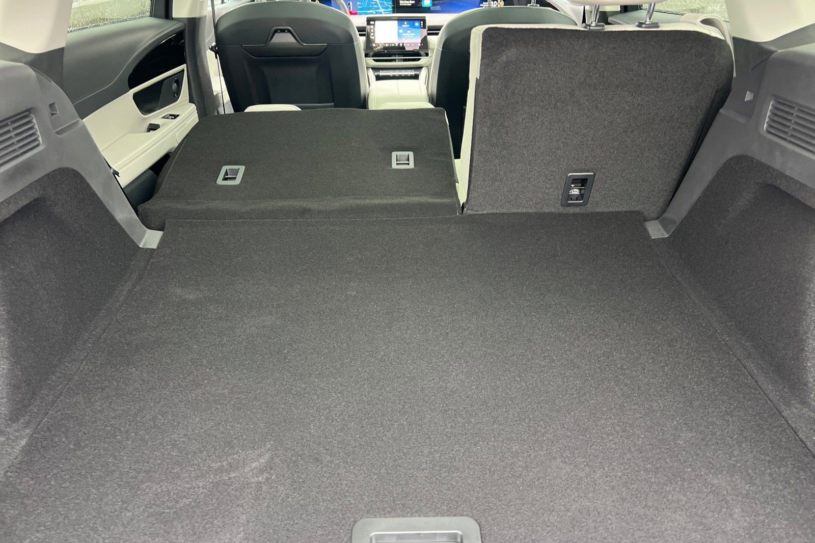 New 2026 Lincoln Nautilus Premier w/ Equipment Group 102A AWD/4WD image 13
