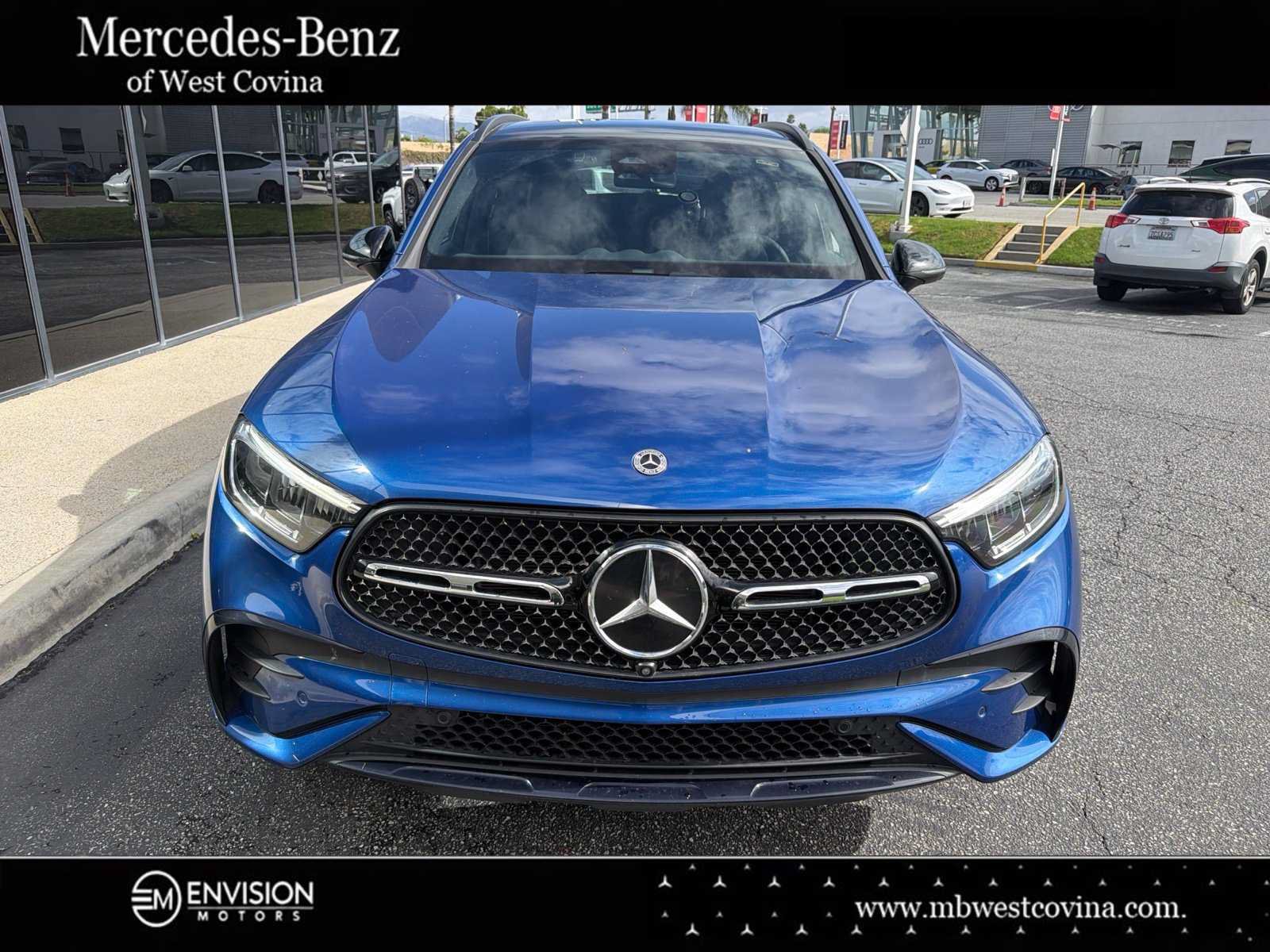 Used 2023 Mercedes-Benz GLC 300 4MATIC image 4