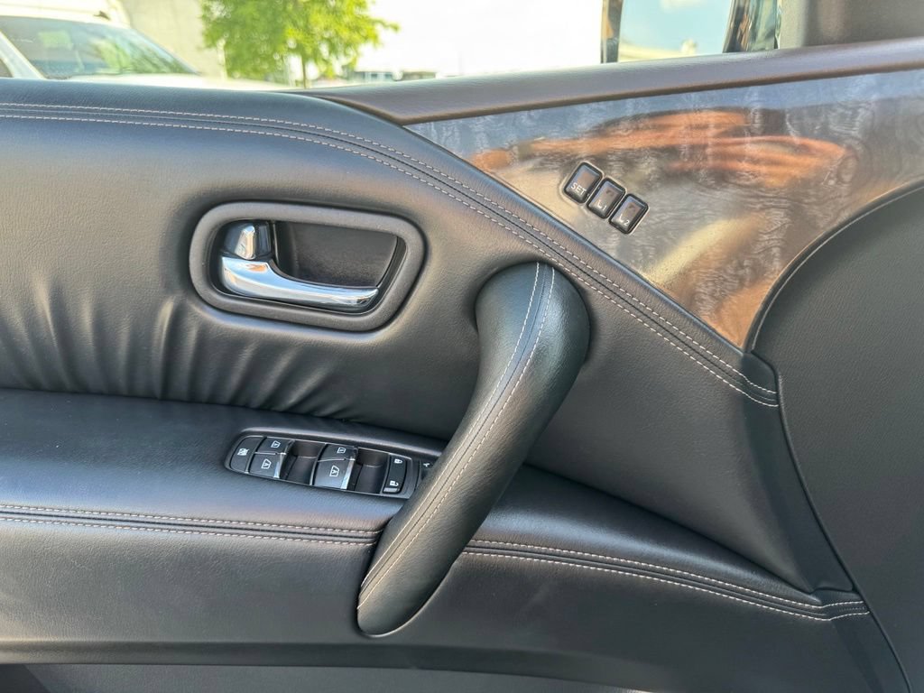 Used 2023 Nissan Armada Platinum w/ Captain's Chairs Package RWD image 11