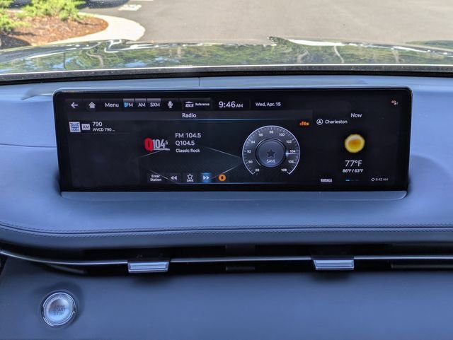Used 2023 Genesis GV70 2.5T w/ Sport Prestige Package AWD/4WD image 18
