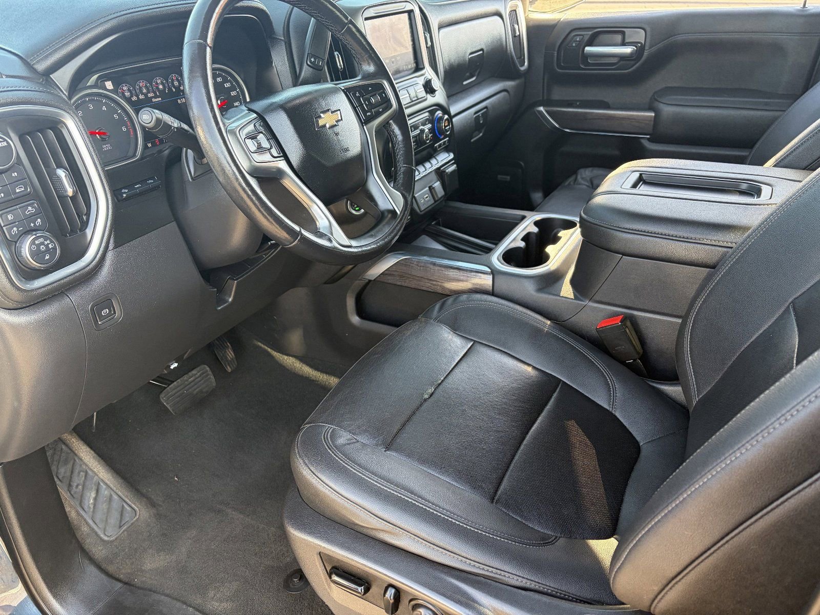 Used 2021 Chevrolet Silverado 1500 LTZ w/ Technology Package AWD/4WD image 19