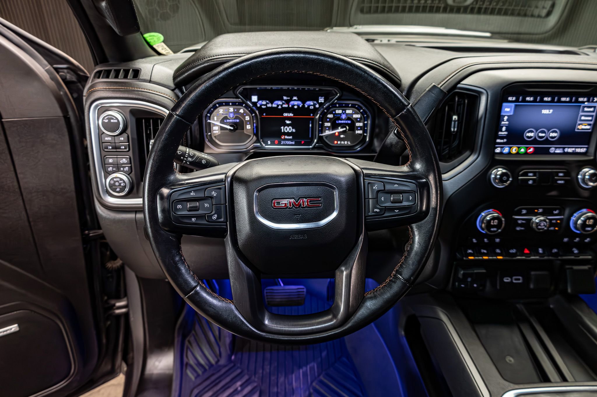 Used 2020 GMC Sierra 1500 AT4 w/ AT4 Premium Package AWD/4WD image 19