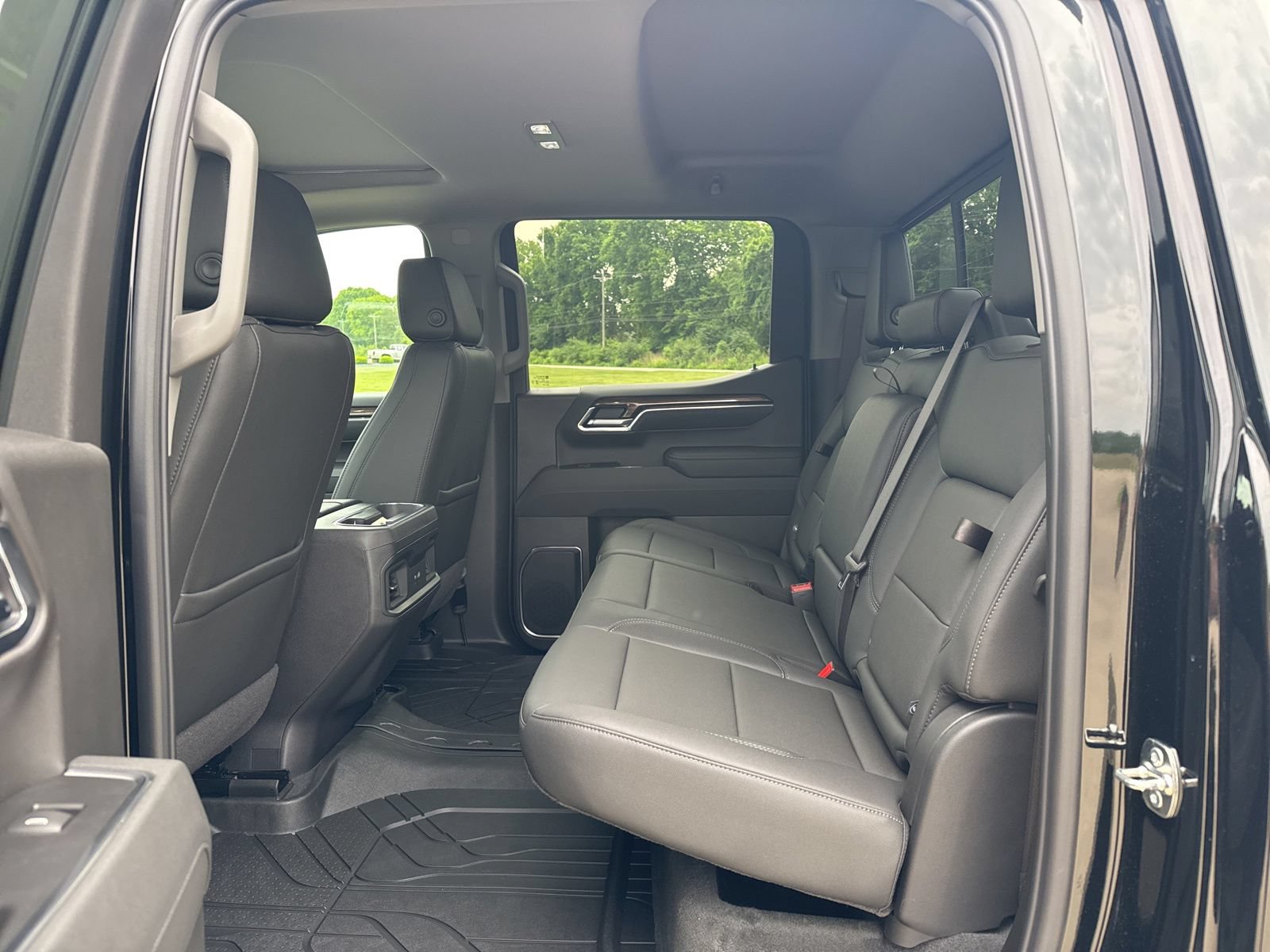 New 2026 Chevrolet Silverado 1500 RST w/ All Star Edition Plus AWD/4WD image 13