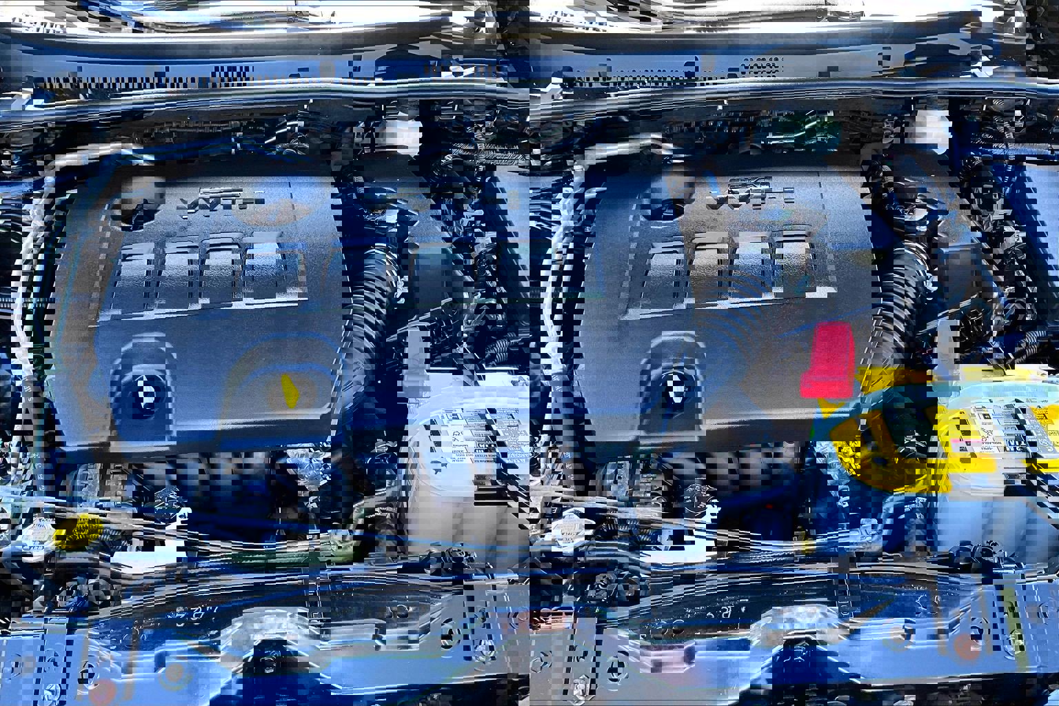 Used 2015 Toyota Corolla LE image 10