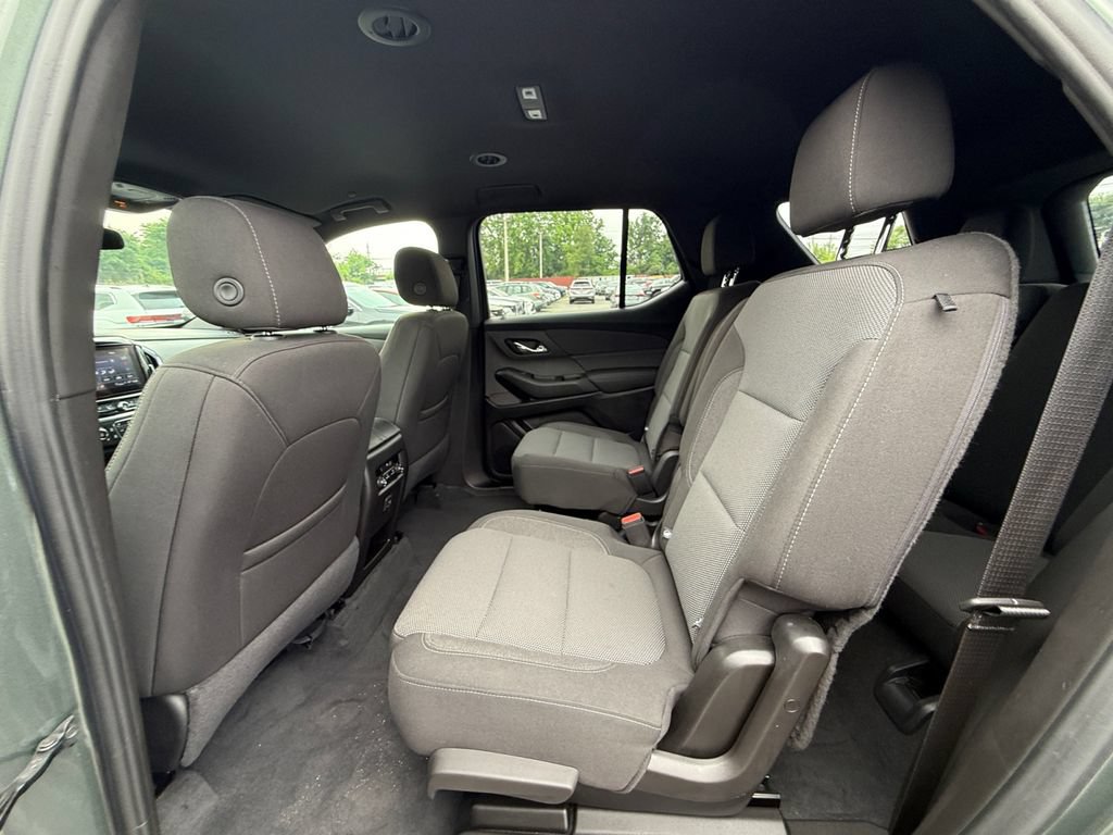 Used 2023 Chevrolet Traverse LT AWD/4WD image 22