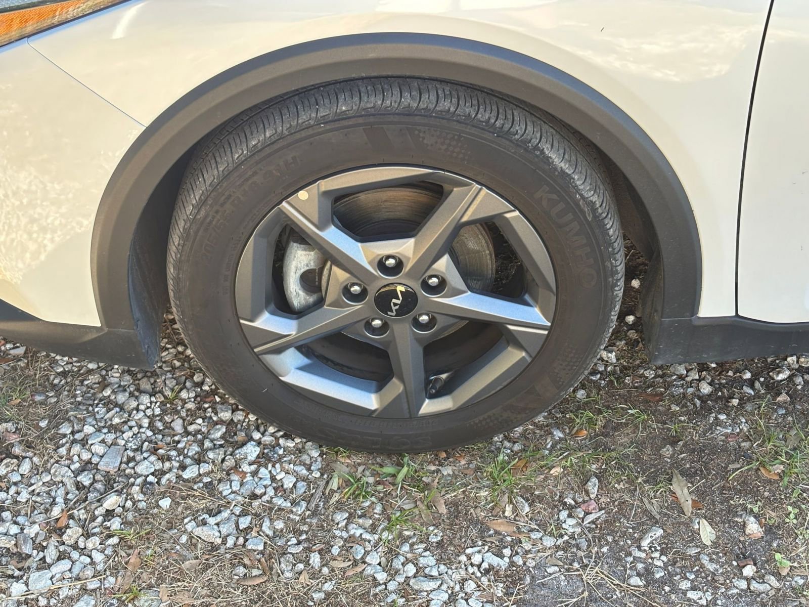 Used 2025 Kia K4 FWD image 32