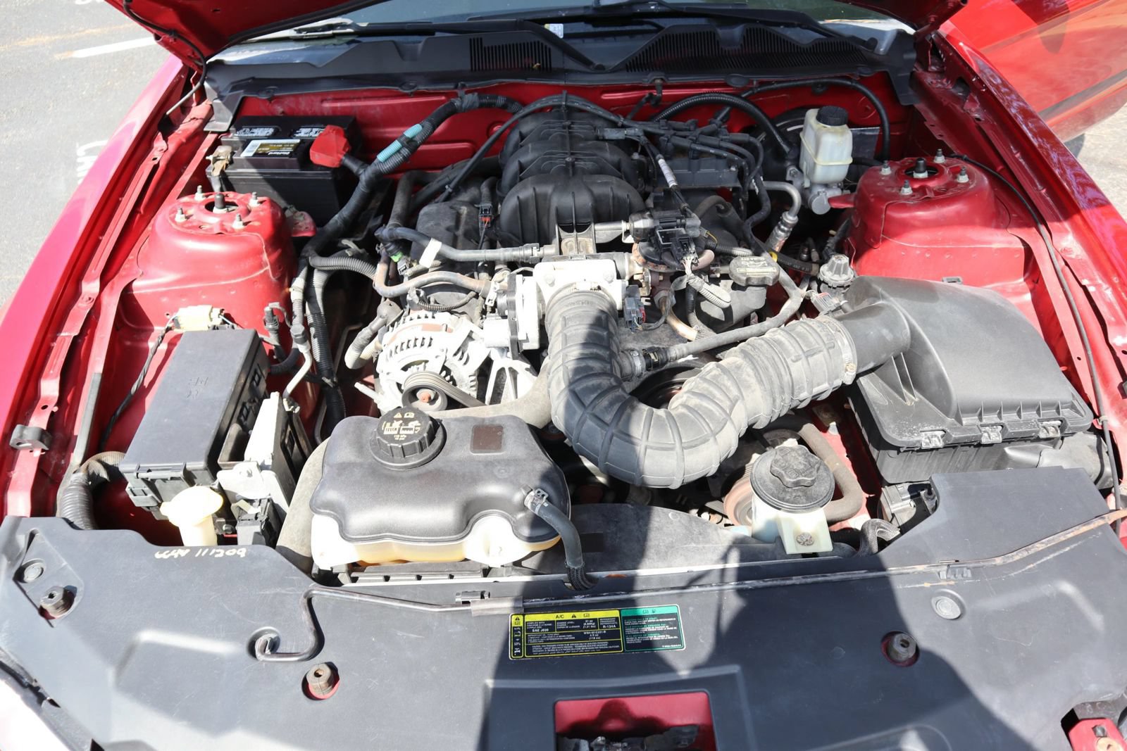 Used 2010 Ford Mustang Coupe RWD image 25