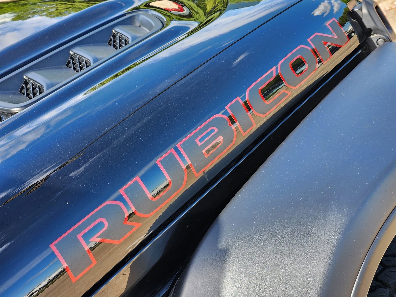 Used 2024 Jeep Gladiator Rubicon image 12