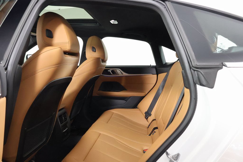 Used 2023 BMW i4 eDrive40 w/ Premium Package RWD image 11