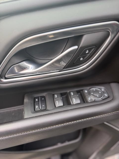 Used 2023 Chevrolet Tahoe Premier AWD/4WD image 9