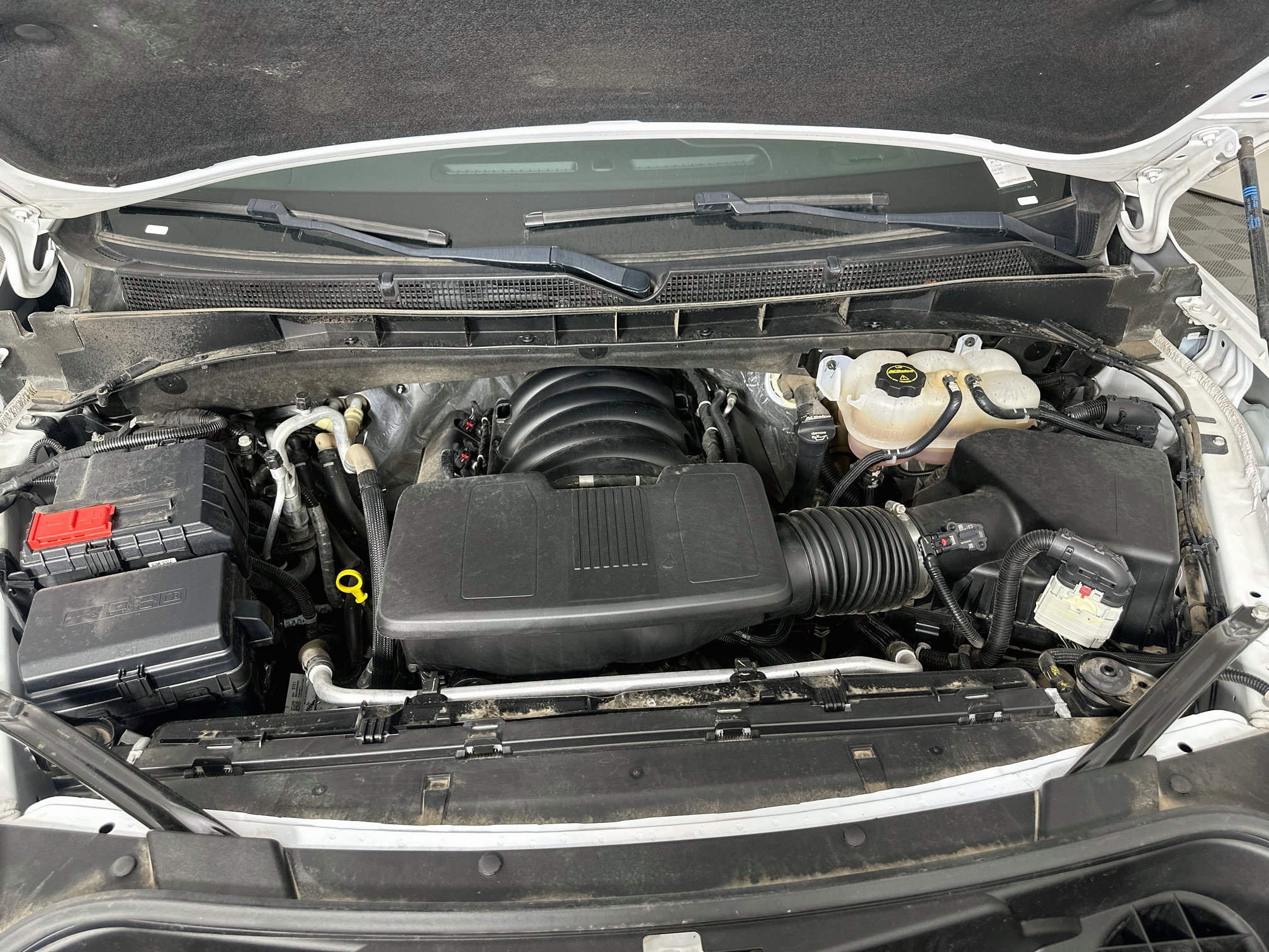 Used 2024 GMC Yukon XL SLT RWD image 35