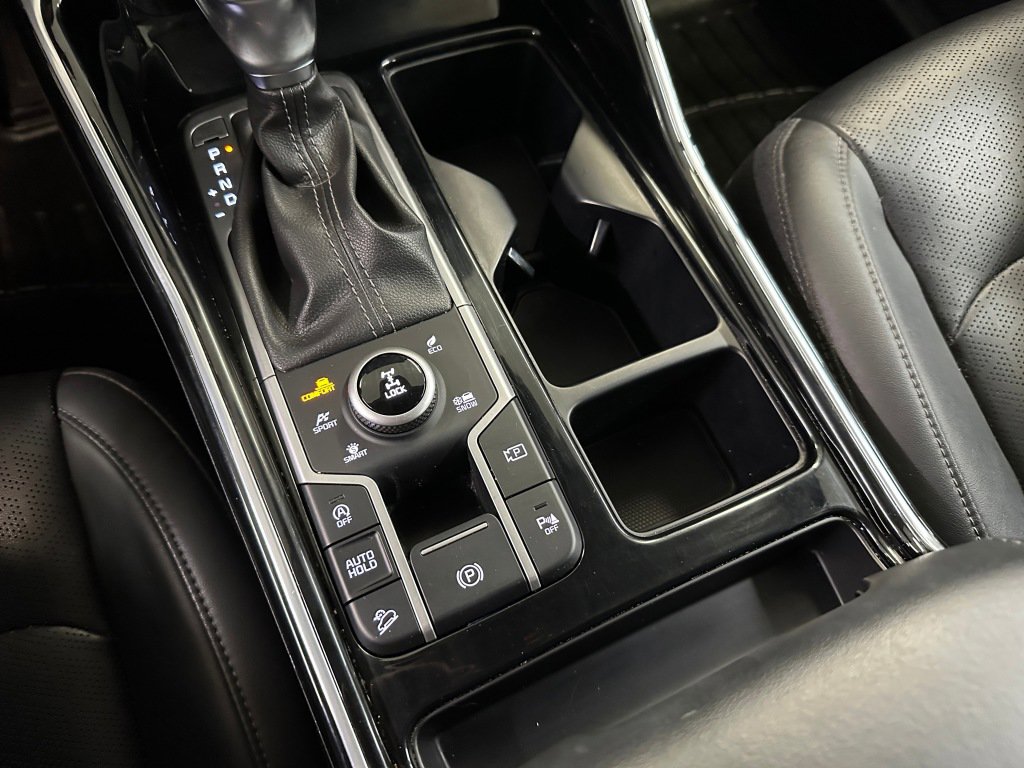 Used 2023 Kia Sorento SX image 15