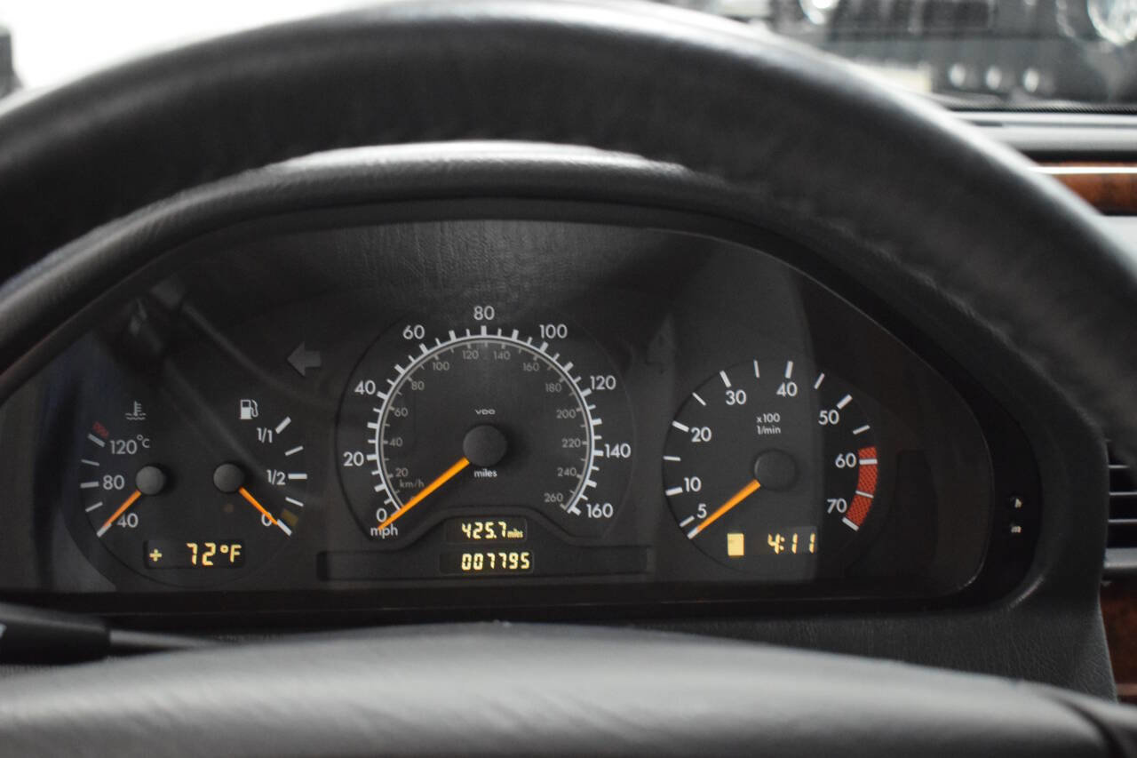 Used 2000 Mercedes-Benz C 230 image 58