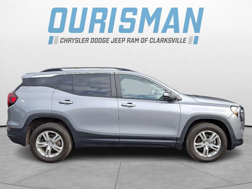 Used 2023 GMC Terrain SLE w/ Driver Convenience Package AWD/4WD image 7