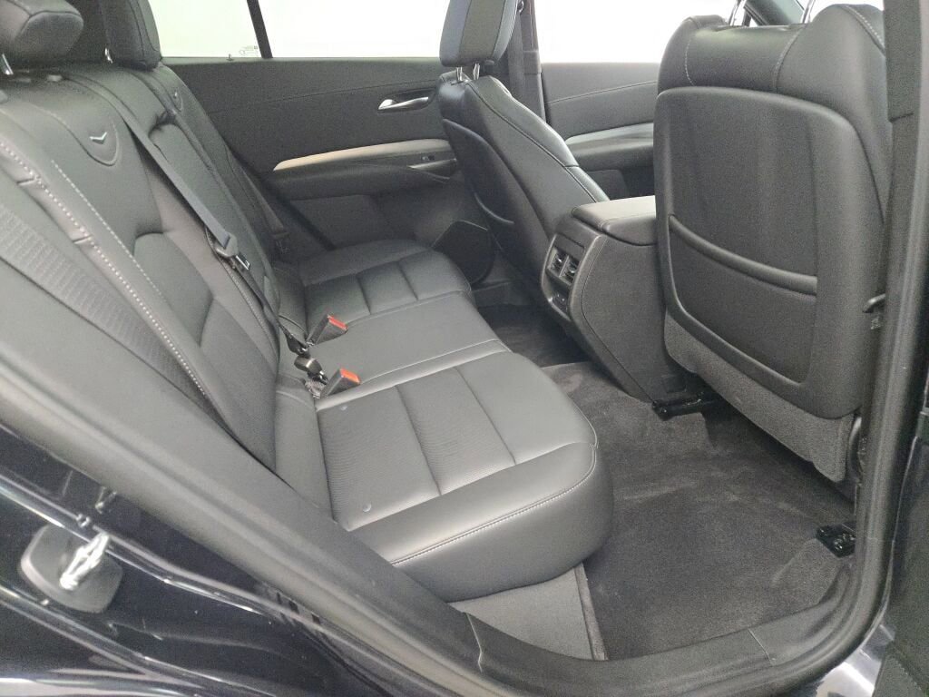 Used 2023 Cadillac XT4 Premium Luxury w/ Technology Package image 11