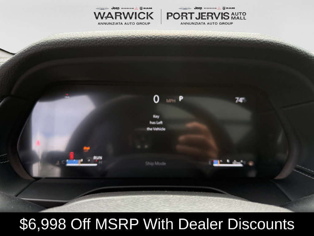 New 2026 Jeep Grand Cherokee Limited w/ Limited Altitude Package AWD/4WD image 24