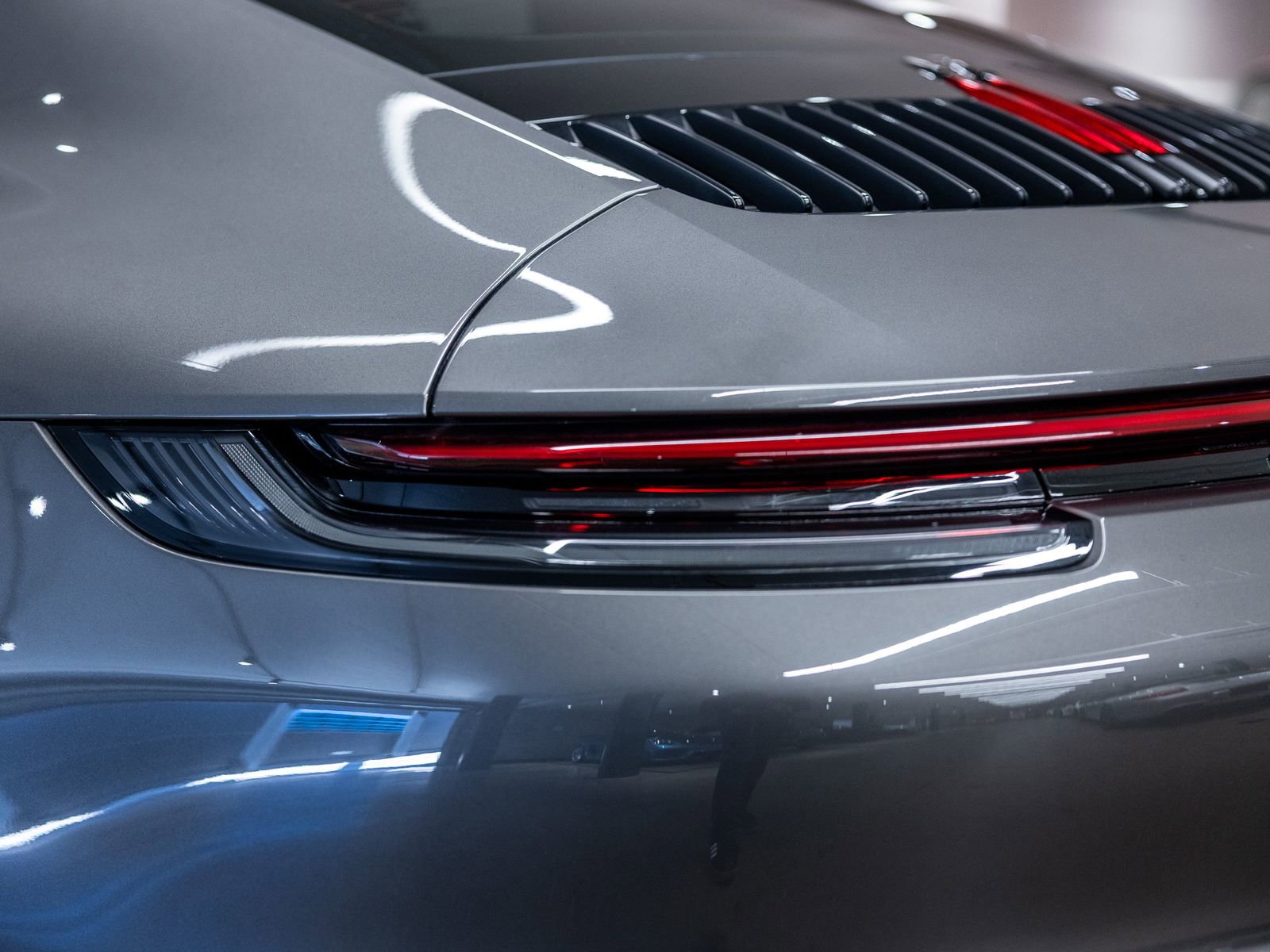 Certified 2020 Porsche 911 Carrera S RWD image 24