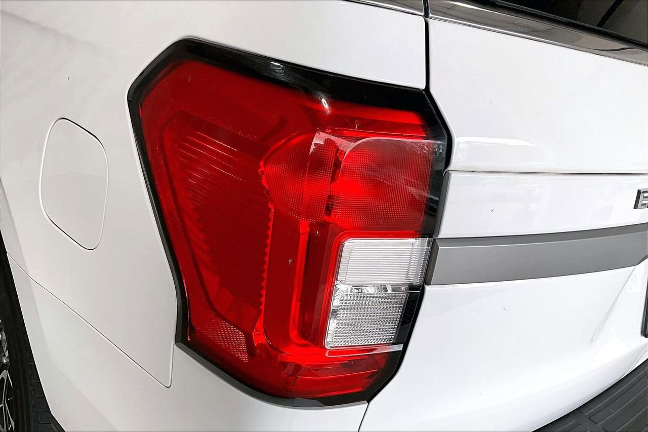 Used 2024 Ford Expedition XLT image 13