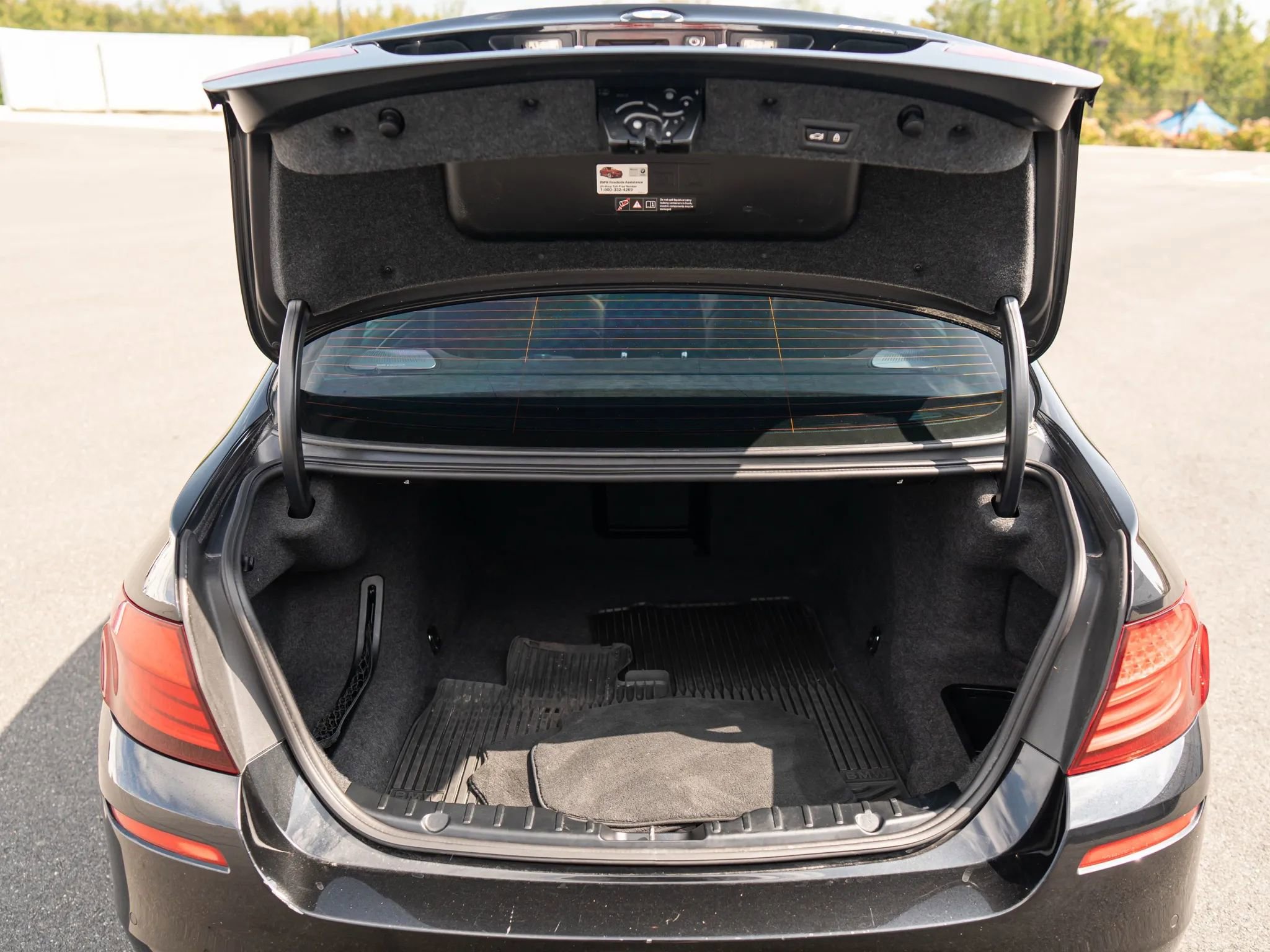 Used 2013 BMW M5 w/ Executive Pkg image 53