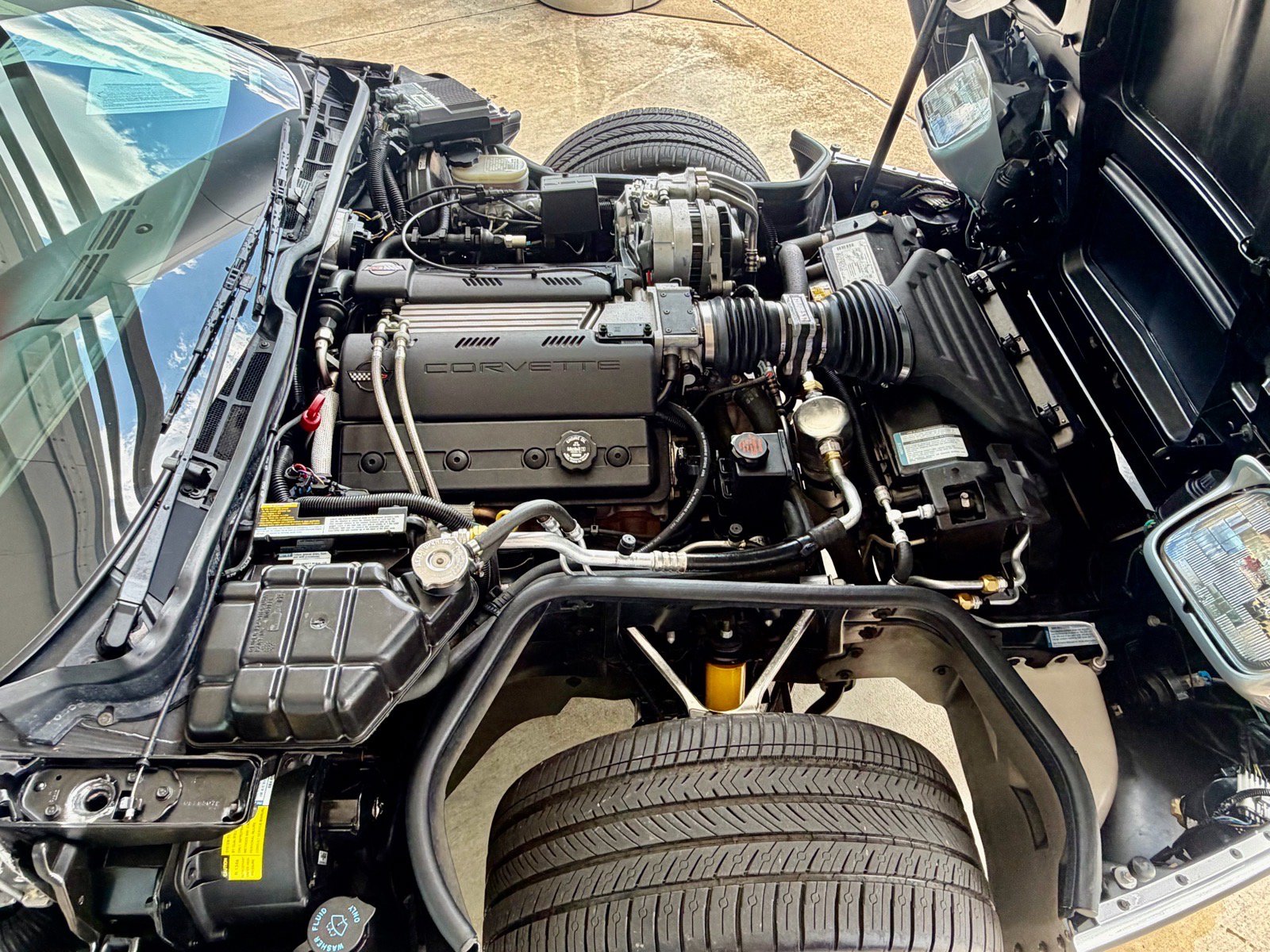 Used 1996 Chevrolet Corvette Coupe RWD image 32