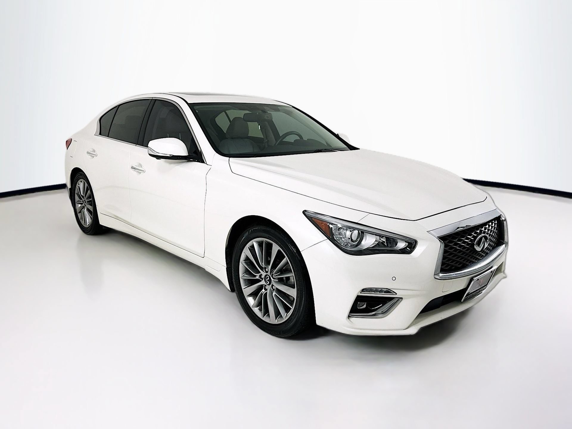 Used 2022 INFINITI Q50 Luxe w/ Cargo Package RWD image 1