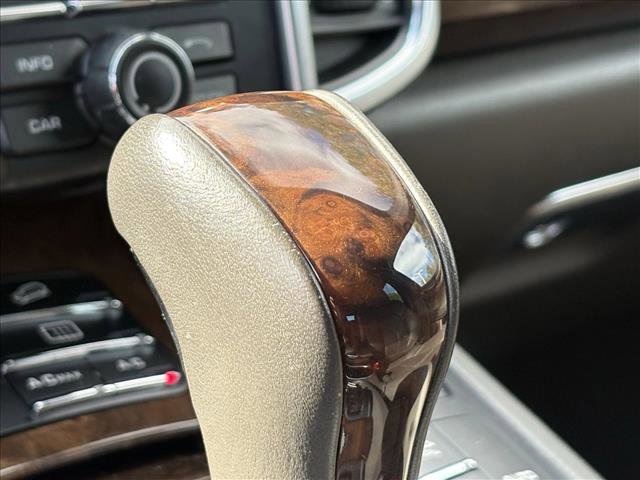 Used 2016 Porsche Cayenne image 6