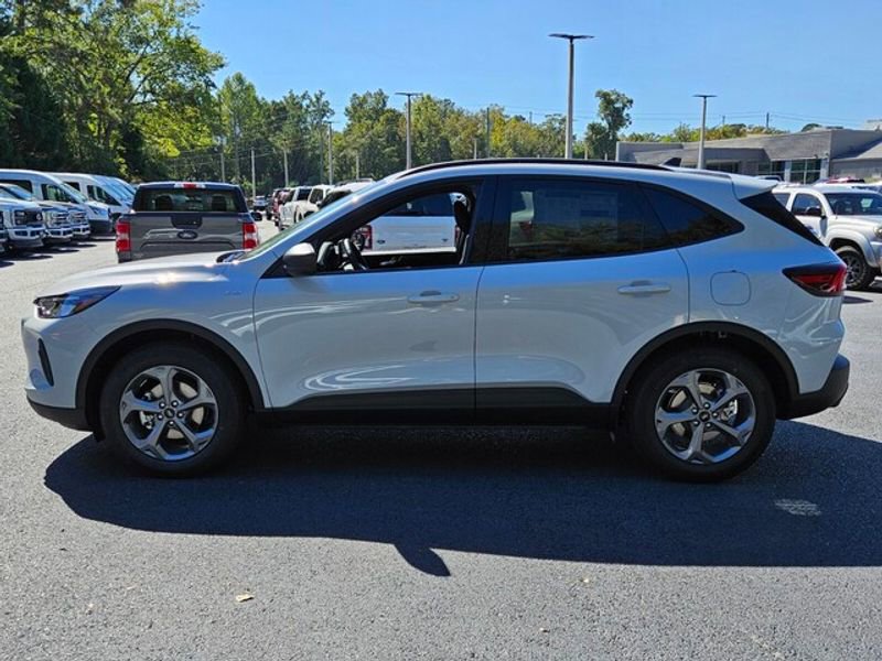 New 2026 Ford Escape ST-Line image 5