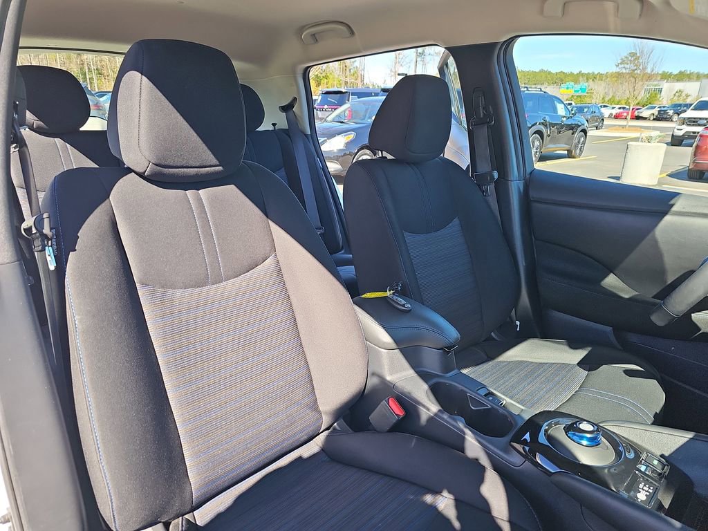 Used 2024 Nissan Leaf SV Plus image 13