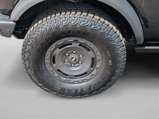 New 2025 Ford Bronco Badlands image 9