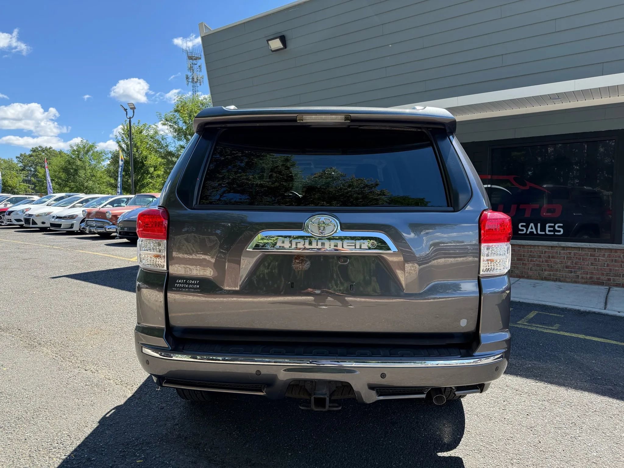 Used 2010 Toyota 4Runner SR5 image 5