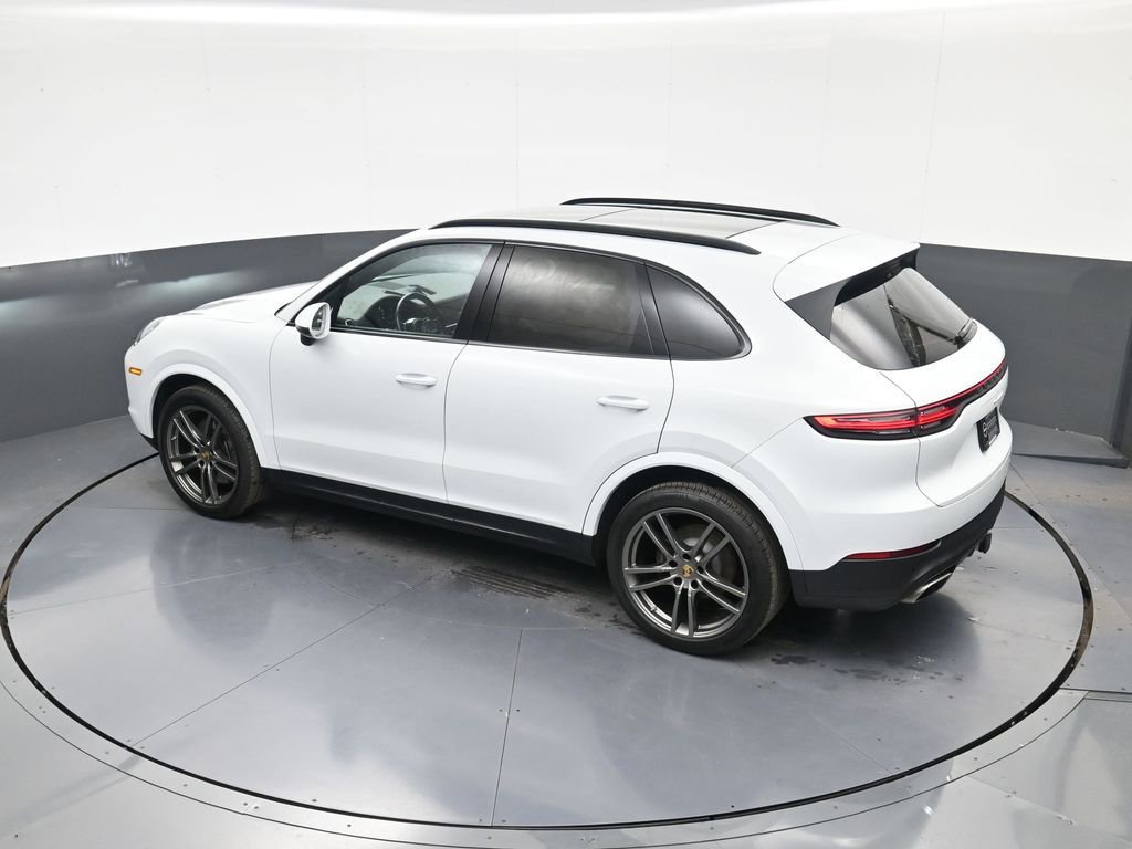 Used 2023 Porsche Cayenne AWD/4WD image 28