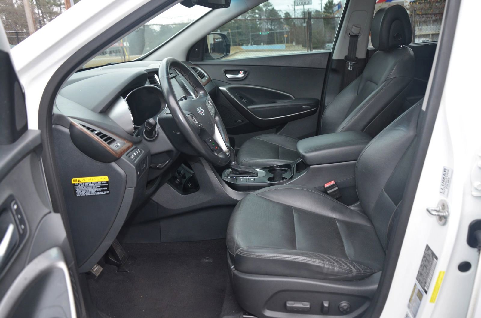 Used 2017 Hyundai Santa Fe Limited image 19