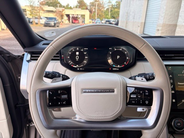 Used 2023 Land Rover Range Rover Long Wheelbase Autobiography AWD/4WD image 10